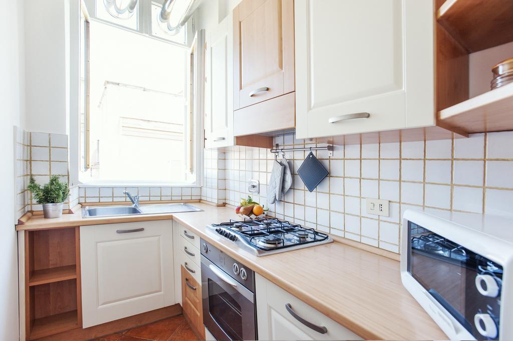 Lungaretta3 Apartment Rome Ruang foto